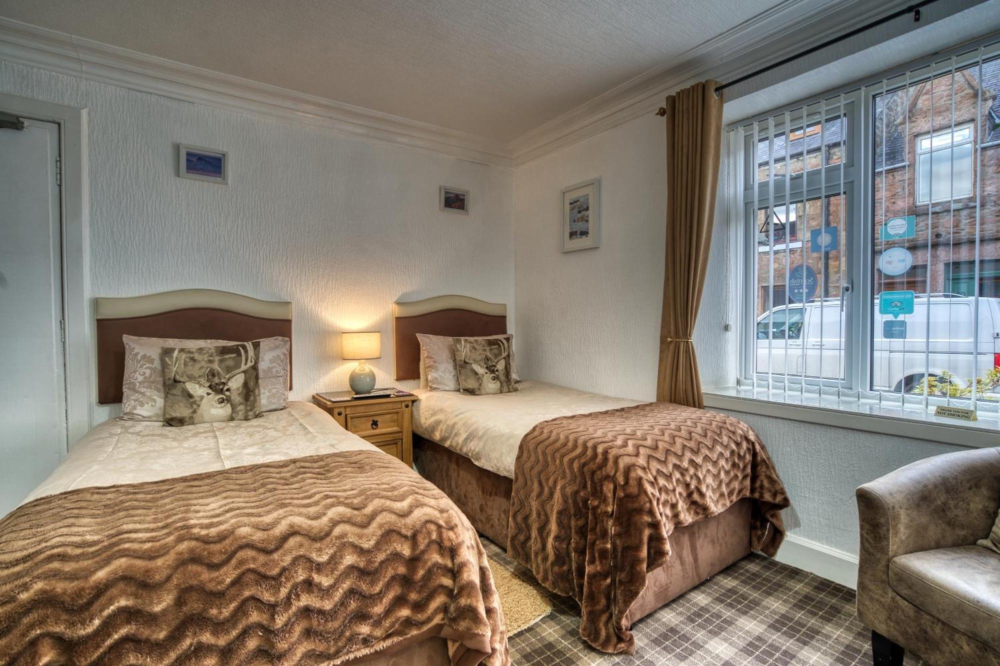 Pitfaranne Guest House Инвернесс Экстерьер фото