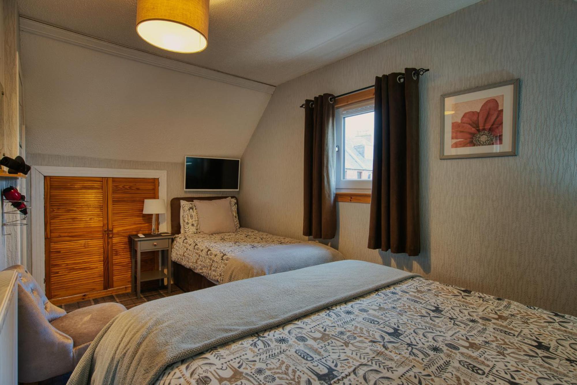Pitfaranne Guest House Инвернесс Экстерьер фото